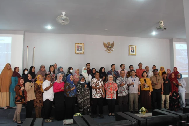 Sosialisasi Pengabdian kepada Masyarakat Universitas Batam di Gedung Pascasarjana