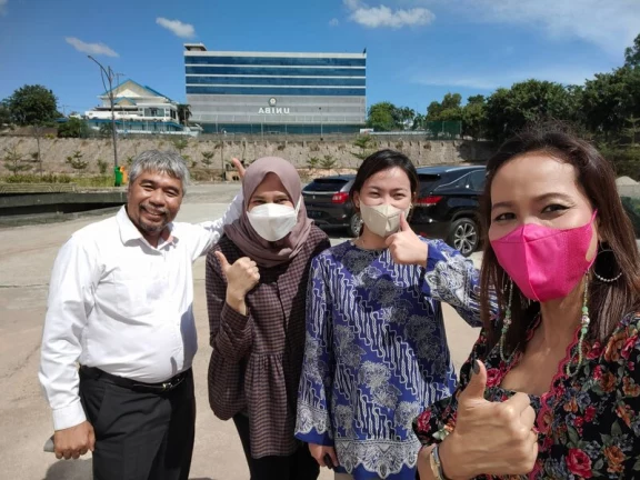 Silahturahmi Ka. Lembaga Penelitian dan Pengabdian Masyarakat Universitas Batam ibu Malahayati Rusli Bintang bersama Perusahaan WIKA