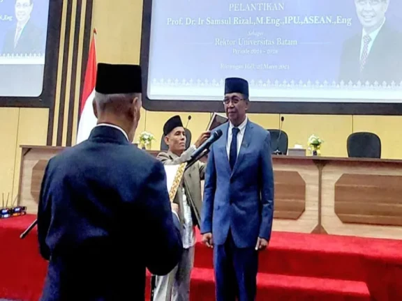 Pelantikan Prof. Dr. Ir. Samsul Rizal., M.Eng., IPU., ASEAN., Eng sebagai Rektor Universitas Batam Periode 2024-2028