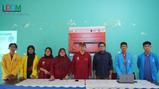 Kelompok 2 Pelaksanaan Kegiatan PKM Nasional Universitas Batam kolaborasi Universitas Maritim Raja Ali Haji