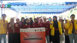 Kelompok 3 Pelaksanaan Kegiatan PKM Nasional Universitas Batam kolaborasi Universitas Maritim Raja Ali Haji