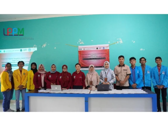 Kelompok 5 Pelaksanaan Kegiatan PKM Nasional Universitas Batam kolaborasi Universitas Maritim Raja Ali Haji