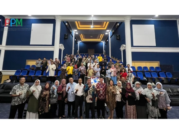 Workshop Metodologi Penelitian Tahun 2025 Teknik Olah Data Riset dengan Software AMOS