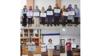 Serah Terima Penghargaan Kepada 10 Besar Dosen Dengan Kinerja Tri Dharma Terbaik Selama Tahun 2025 di Lingkungan Universitas Batam